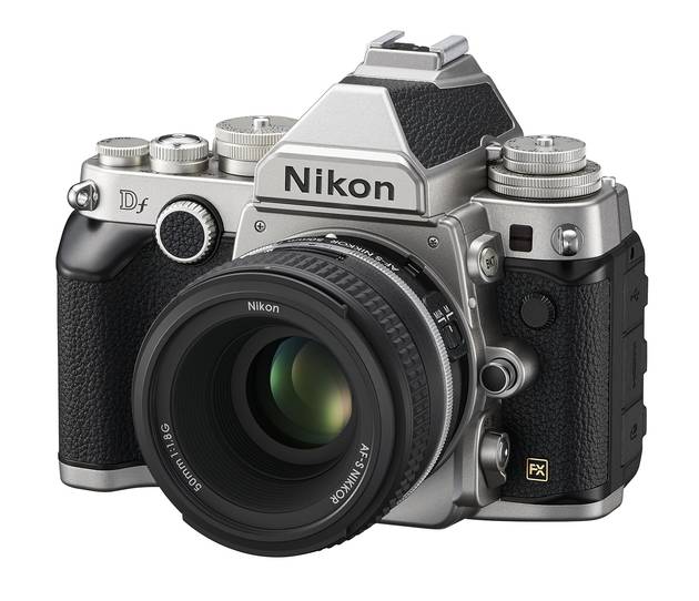 Nikon Df с объективом Nikon AF-S 50mm f/1.8G Special Edition Nikkor