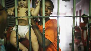 Заключенная тюрьмы Педриньяс в Бразилии