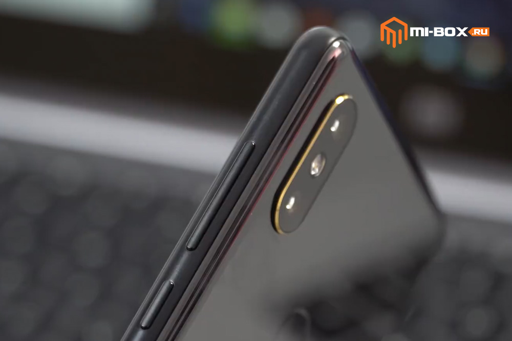 Обзор Xiaomi Mi Mix 2s - правая грань