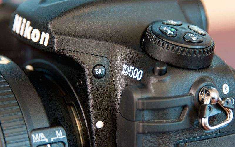 камера Nikon D500
